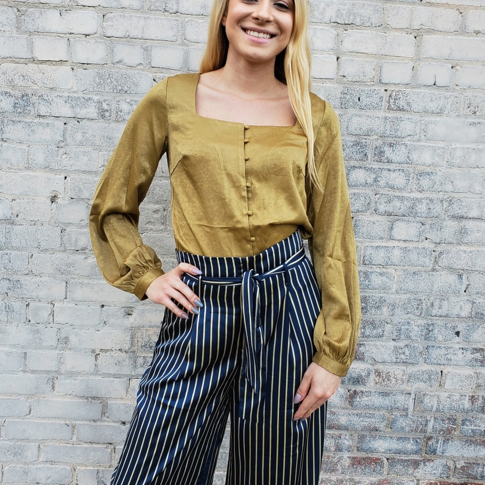 Chartolive Satin Top